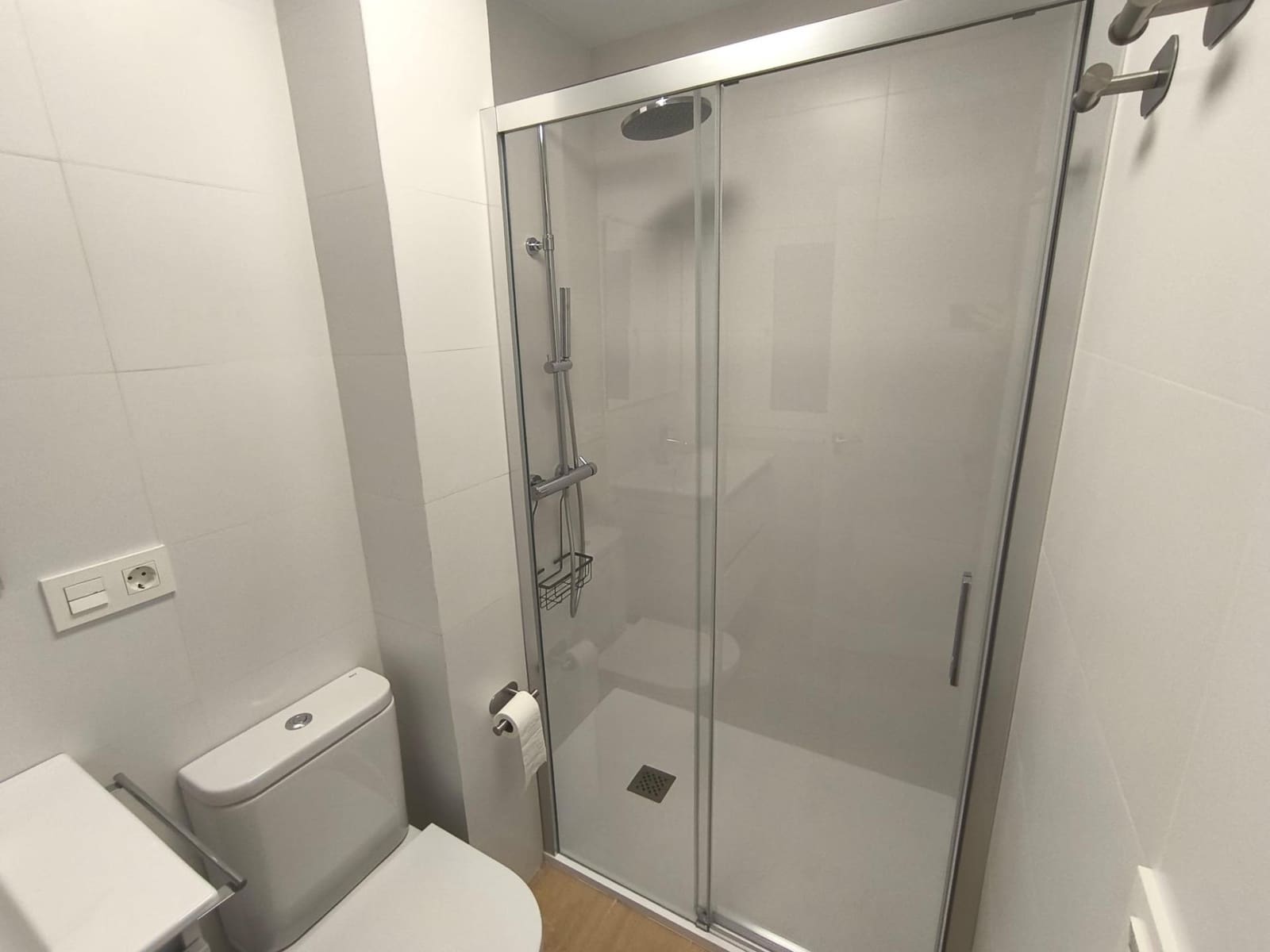 Piso de 3 habitaciones en Huelva ciudad en alquiler - 1.100 € (Ref: 9966627)