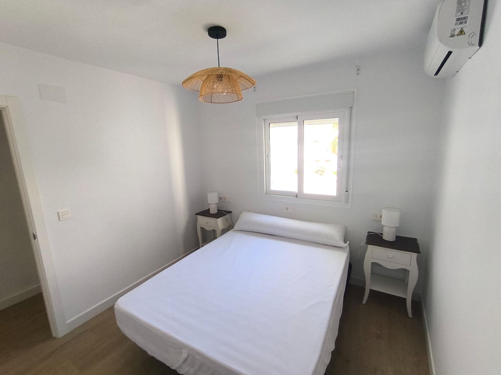 Piso de 3 habitaciones en Huelva ciudad en alquiler - 1.100 € (Ref: 9966627)