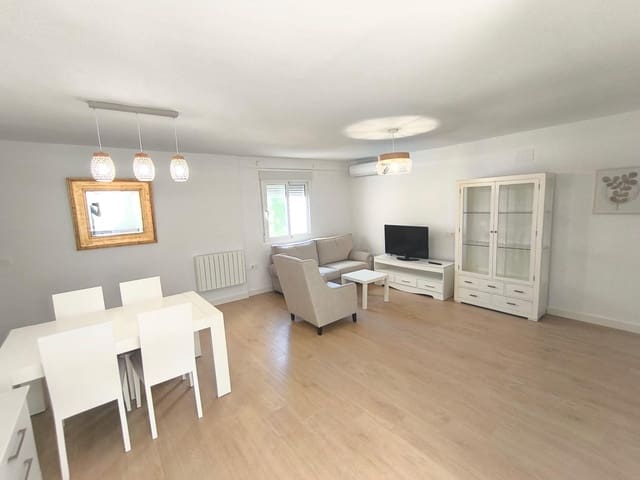 Piso de 3 habitaciones en Huelva ciudad en alquiler - 1.100 € (Ref: 9966627)