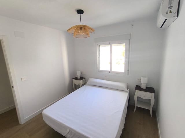 Piso de 3 habitaciones en Huelva ciudad en alquiler - 1.100 € (Ref: 9966627)