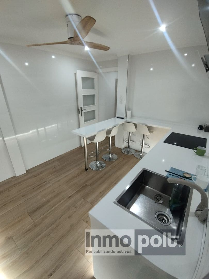 3 bedroom Flat for rent in Alcantarilla - € 800 (Ref: 9691548)