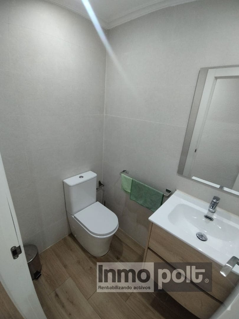 3 bedroom Flat for rent in Alcantarilla - € 800 (Ref: 9691548)