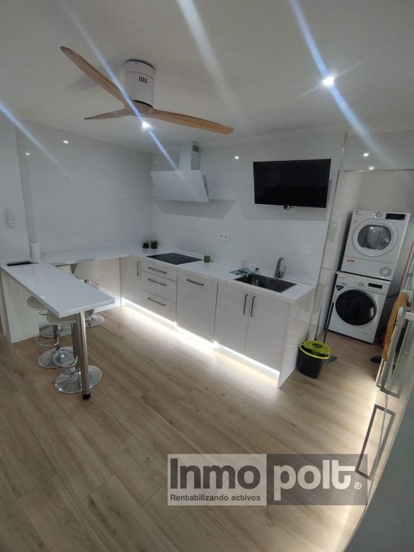 3 bedroom Flat for rent in Alcantarilla - € 800 (Ref: 9691548)