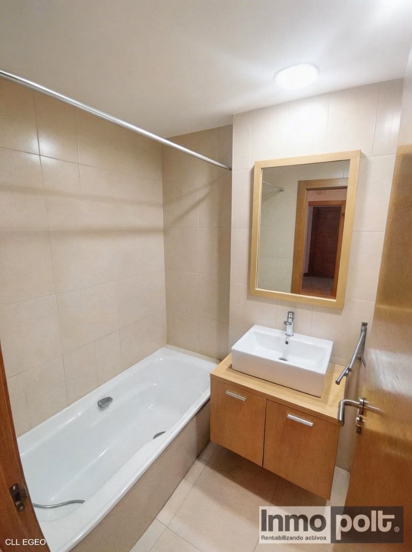 2 bedroom Flat for sale in Murcia city with pool garage - € 150,000 (Ref: 9691553)