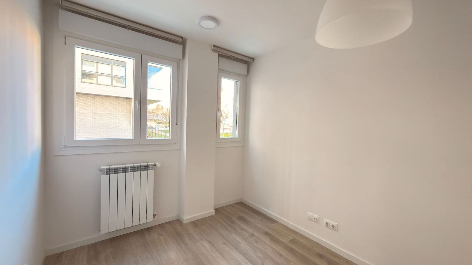 Appartement de 2 chambres à louer à Tres Cantos avec piscine garage - 1 500 € (Ref: 9691556)