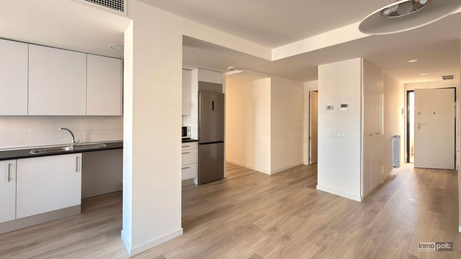 Appartement de 2 chambres à louer à Tres Cantos avec piscine garage - 1 500 € (Ref: 9691556)