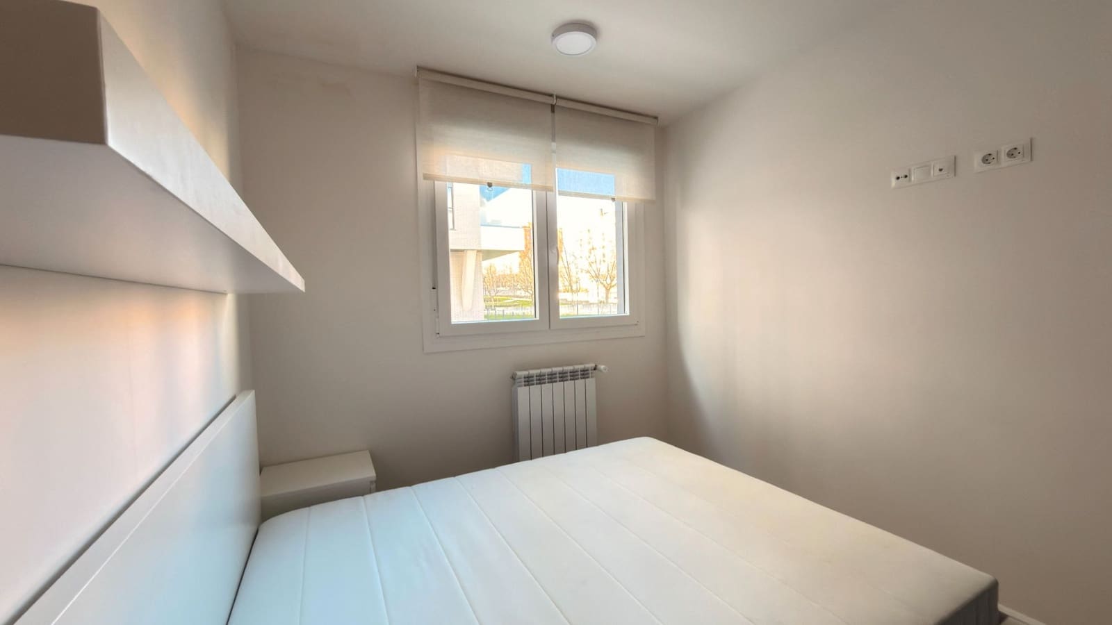 Appartement de 2 chambres à louer à Tres Cantos avec piscine garage - 1 500 € (Ref: 9691556)