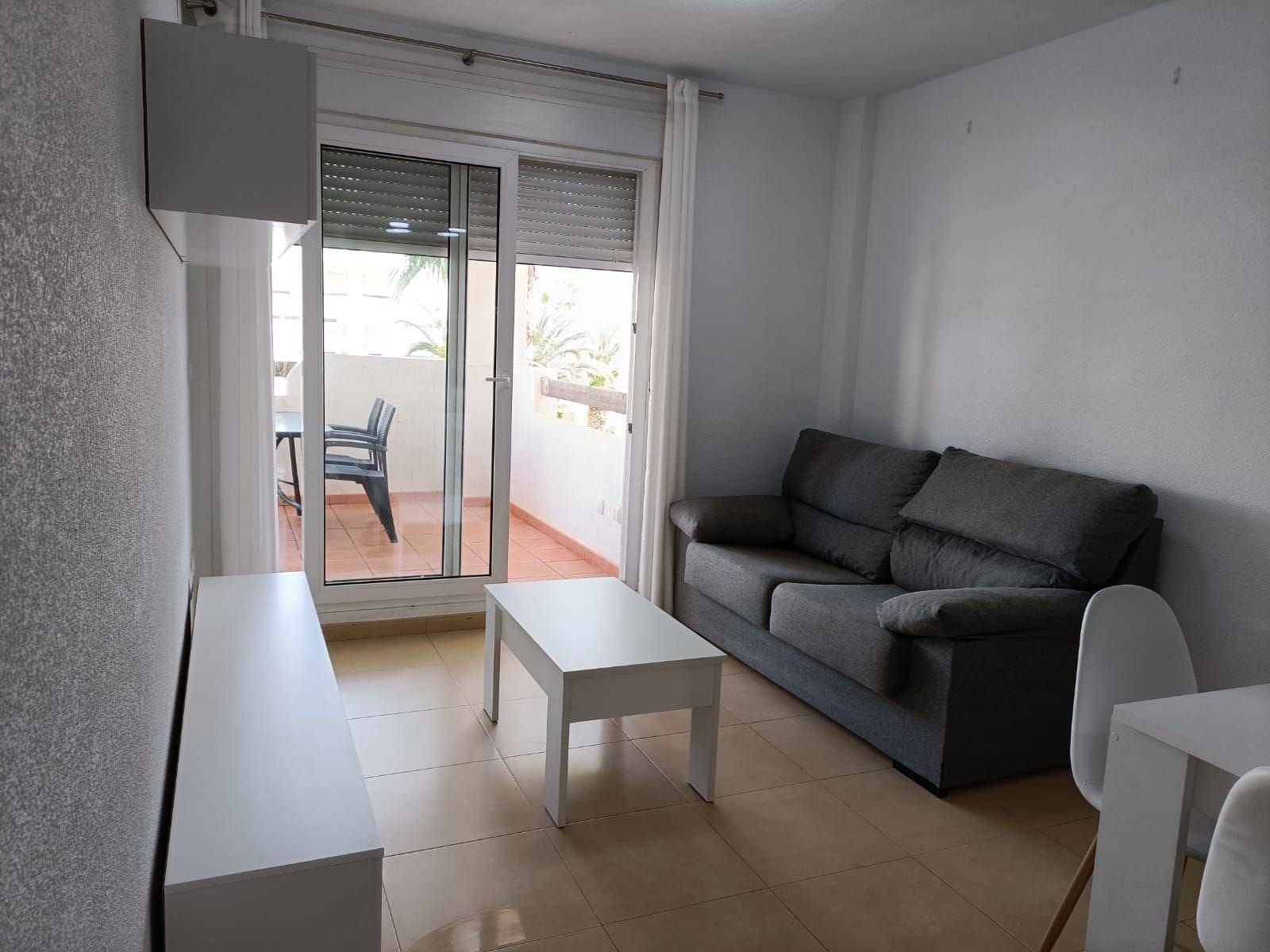 2 bedroom Penthouse for rent in Torre-Pacheco with pool - € 650 (Ref: 9691558)