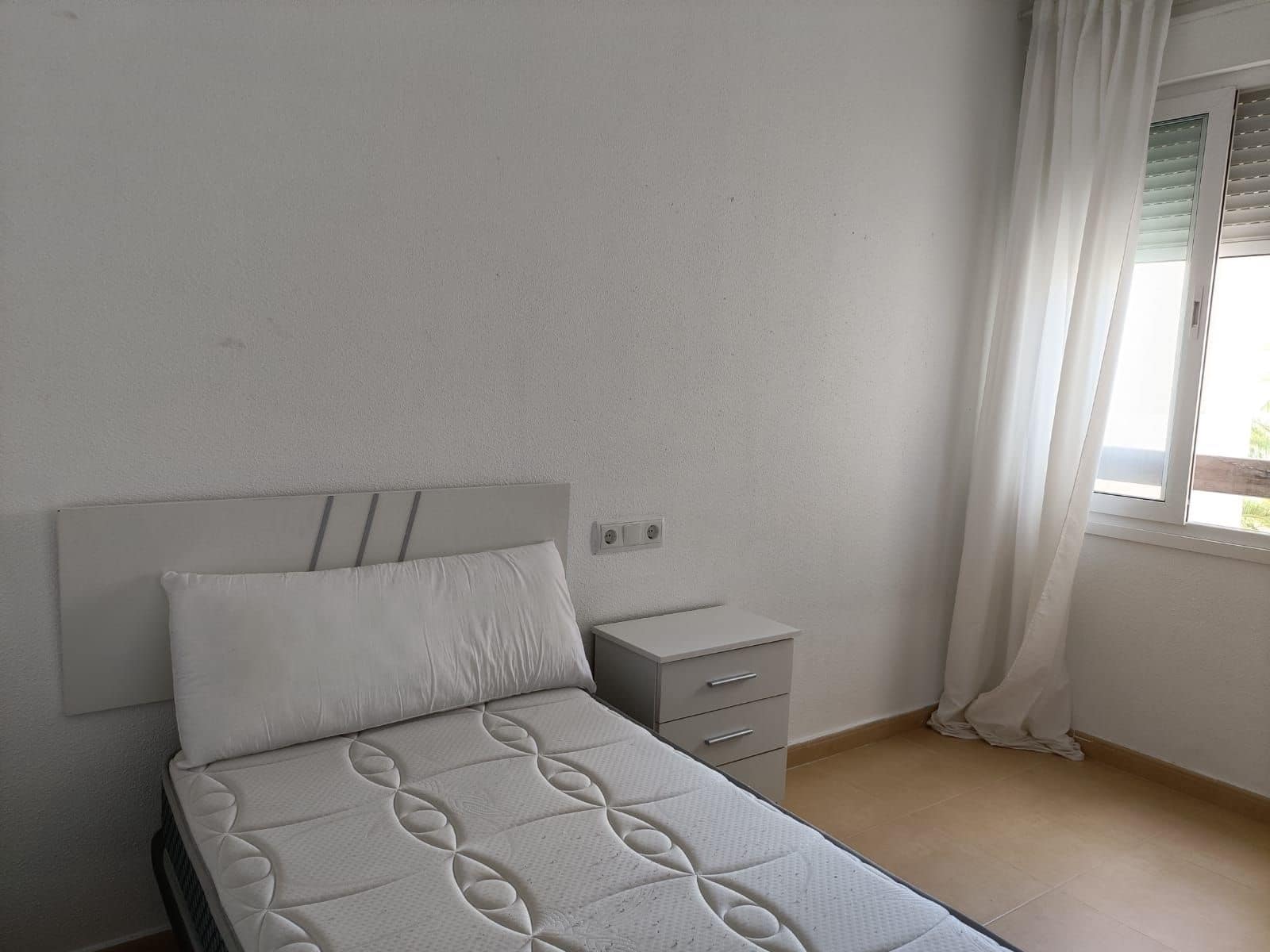 2 bedroom Penthouse for rent in Torre-Pacheco with pool - € 650 (Ref: 9691558)