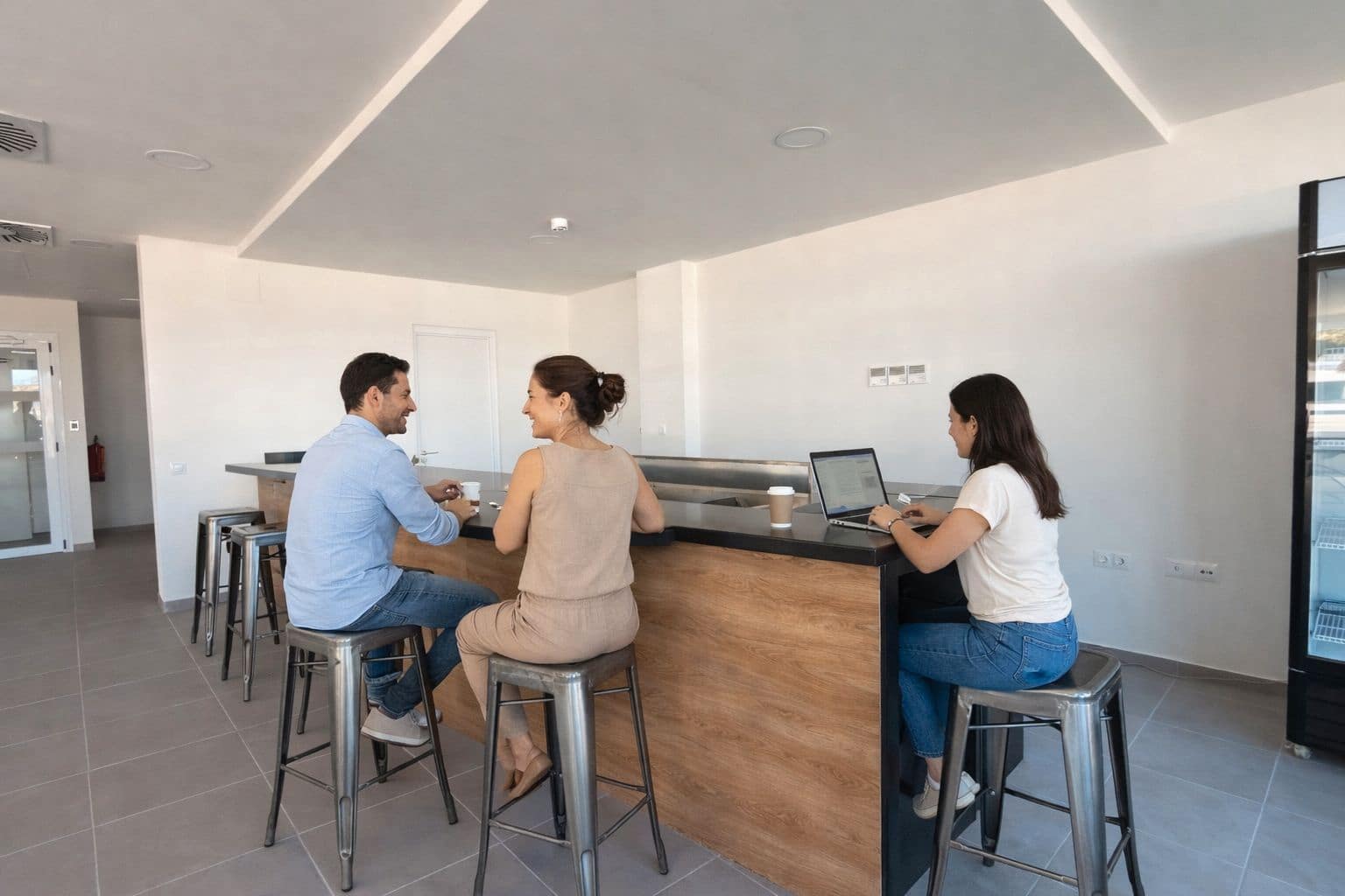 Appartement de 1 chambre à louer à Tres Cantos avec piscine garage - 1 350 € (Ref: 9691559)