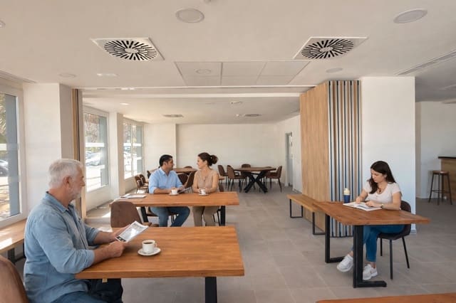 1 bedroom Apartment for rent in Tres Cantos with pool garage - € 1,350 (Ref: 9691559)