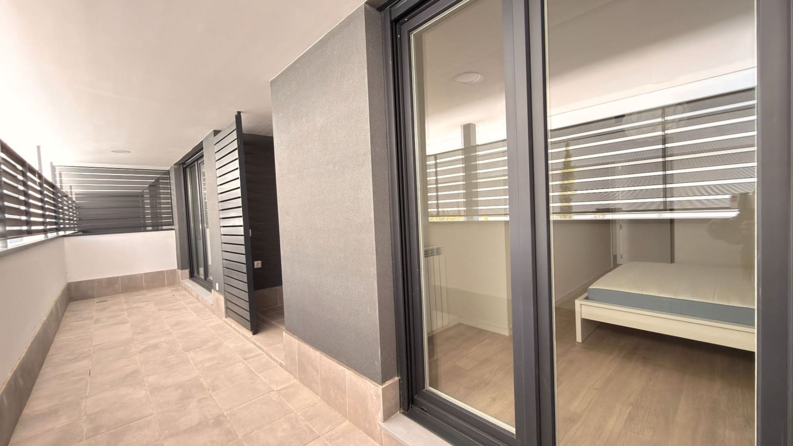 Appartement de 1 chambre à louer à Tres Cantos avec piscine garage - 1 350 € (Ref: 9691559)