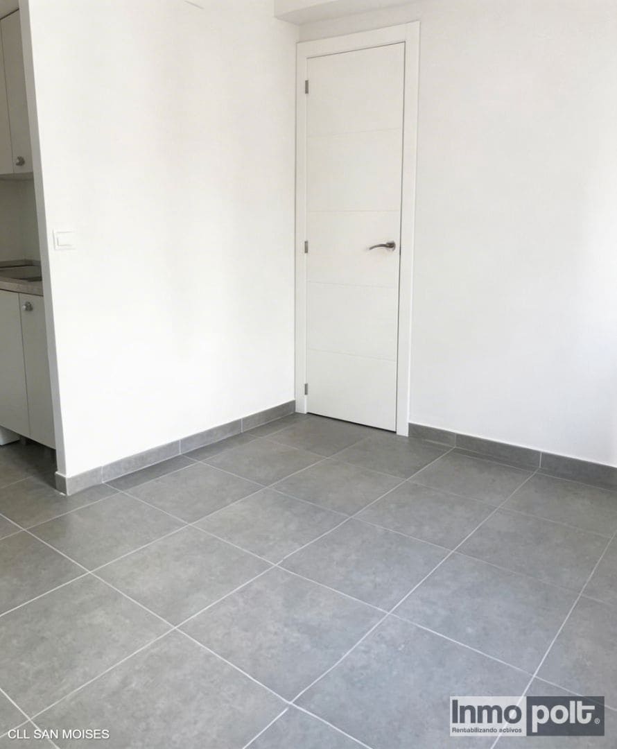 2 slaapkamer Flat te koop in Madrid stad - € 210.000 (Ref: 9691560)