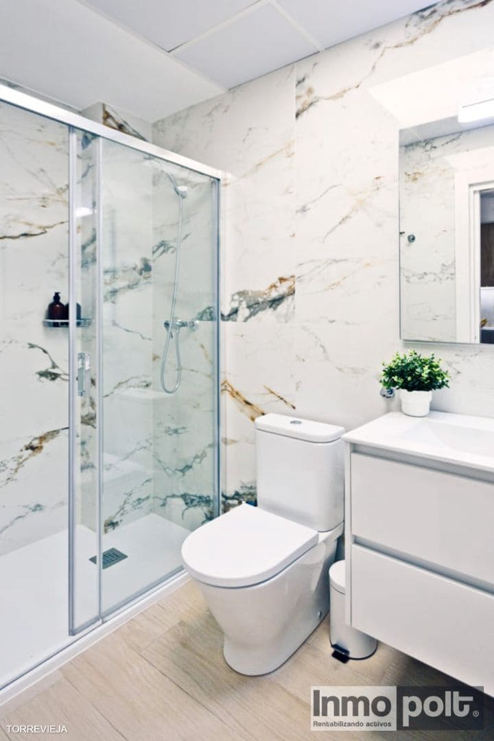 1 Zimmer Wohnung zu vermieten in Torrevieja - 1.000 € (Ref: 9709456)