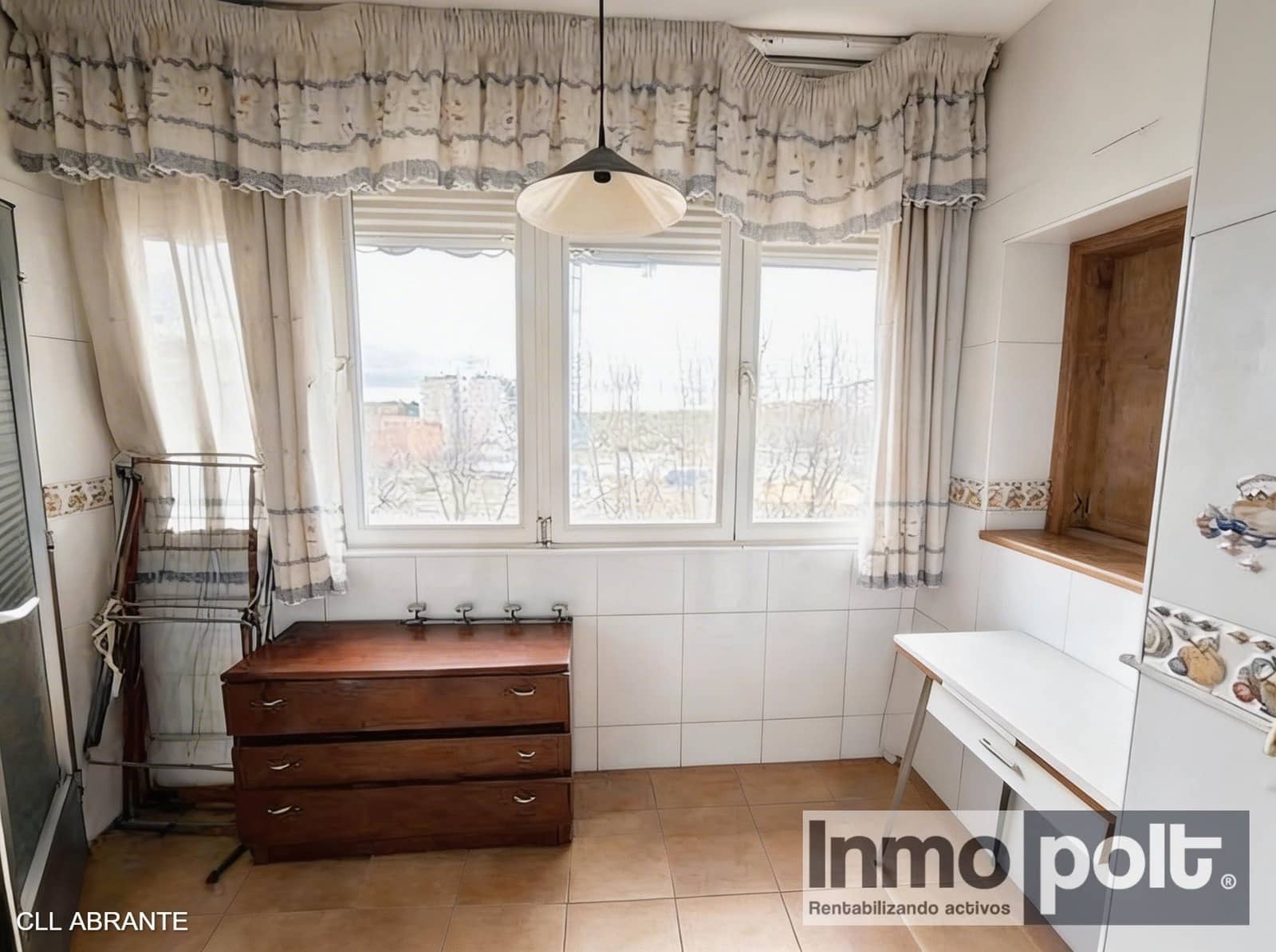 3 slaapkamer Flat te koop in Madrid stad - € 260.000 (Ref: 9715398)