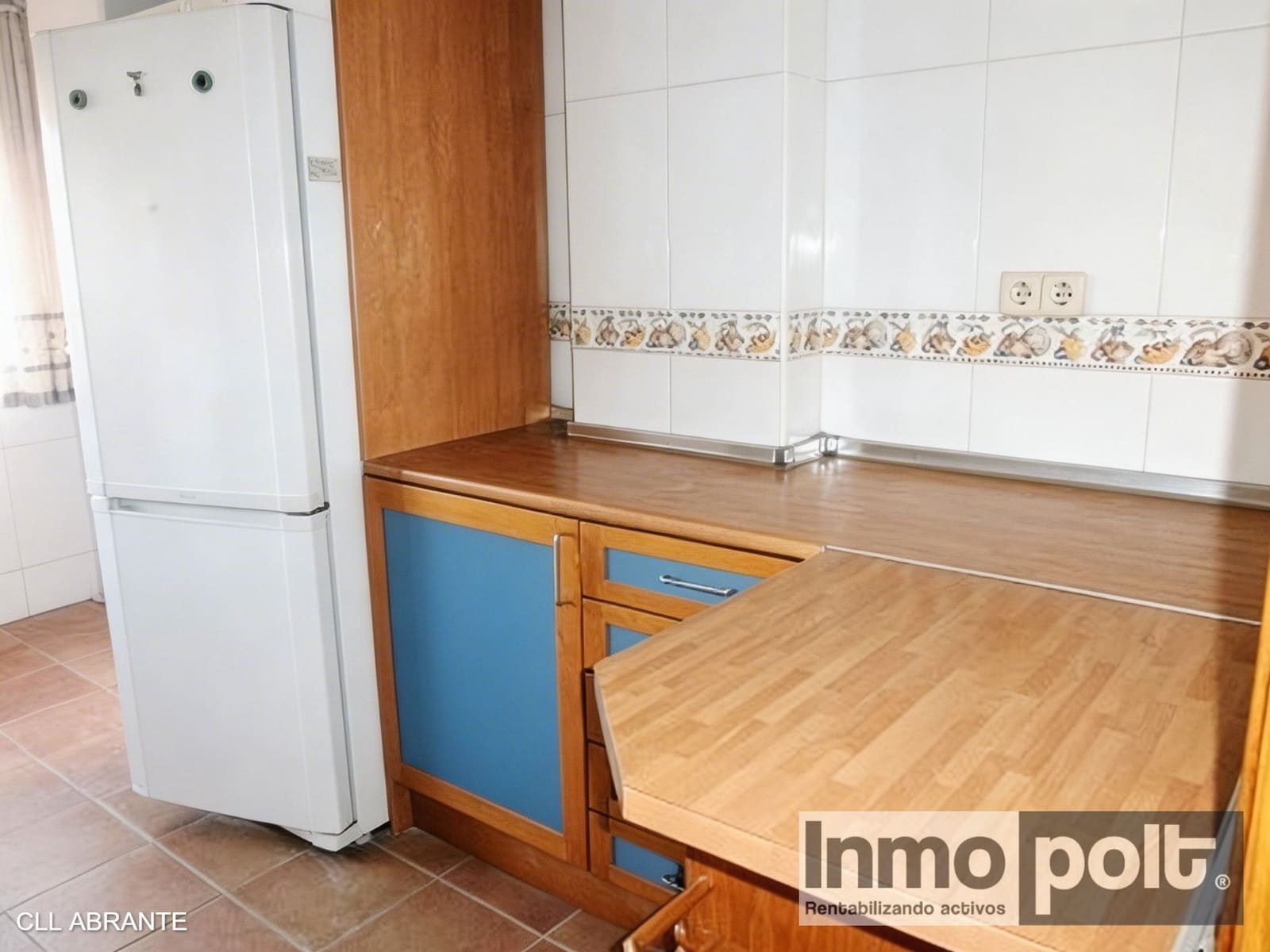 3 slaapkamer Flat te koop in Madrid stad - € 260.000 (Ref: 9715398)
