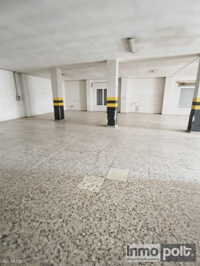 Commercial for sale in Torre-Pacheco - € 206,000 (Ref: 9716484)