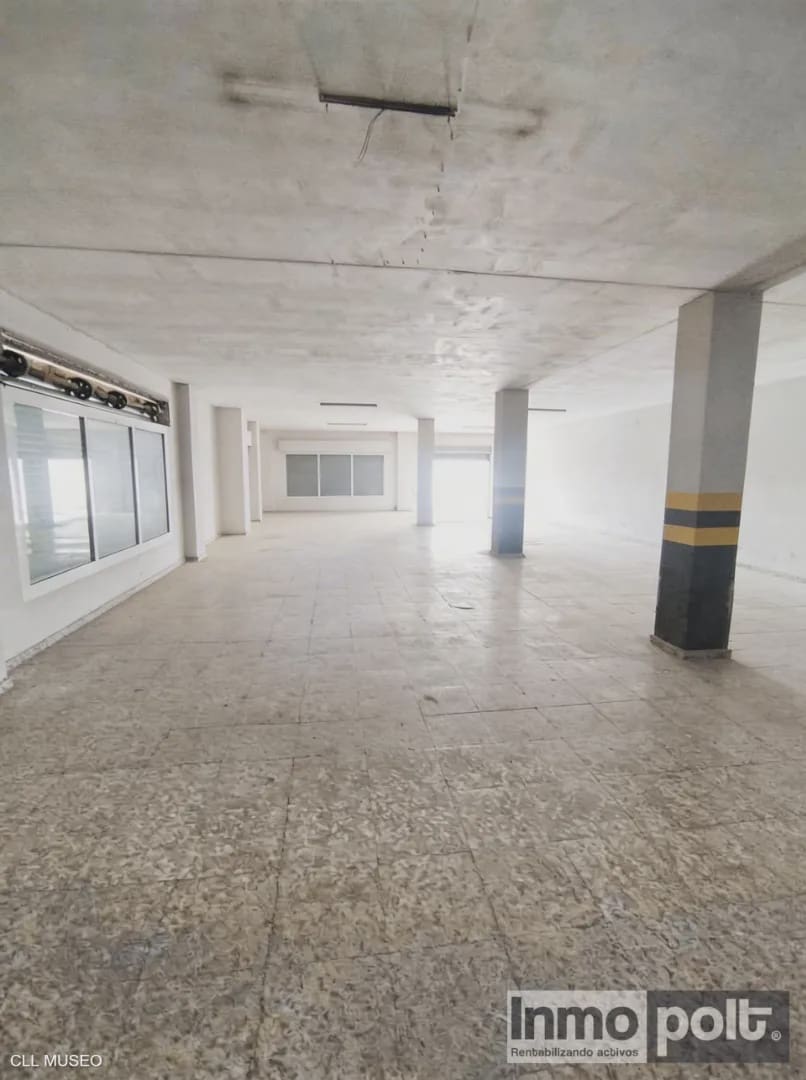 Commercial for sale in Torre-Pacheco - € 206,000 (Ref: 9716484)