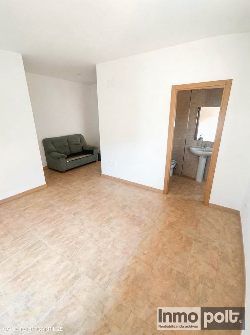 3 bedroom Flat for rent in Malagon - € 450 (Ref: 9719123)