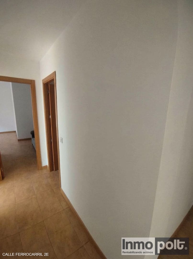 3 bedroom Flat for rent in Malagon - € 450 (Ref: 9719123)