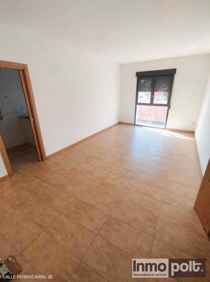 3 bedroom Flat for rent in Malagon - € 450 (Ref: 9719123)