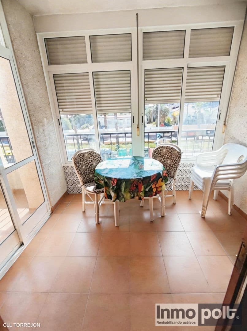 Appartement de 2 chambres à louer à Torrevieja - 700 € (Ref: 9723460)