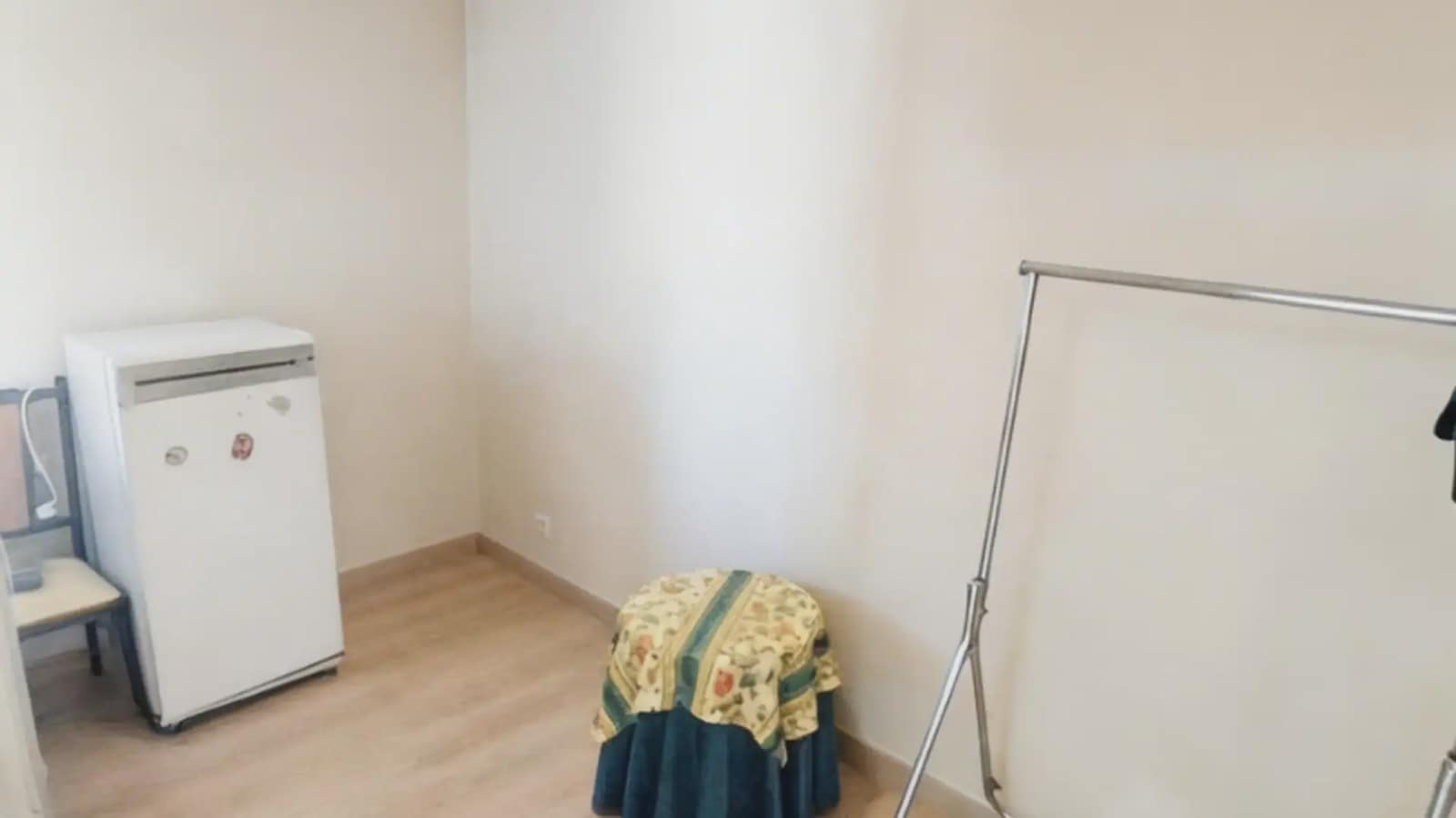 3 bedroom Flat for rent in Murcia city - € 700 (Ref: 9733815)