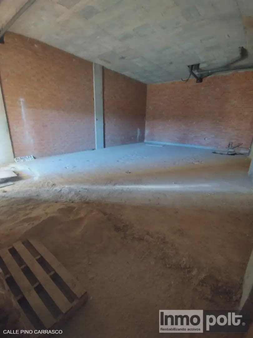 Commercial for rent in Torre-Pacheco - € 700 (Ref: 9782377)