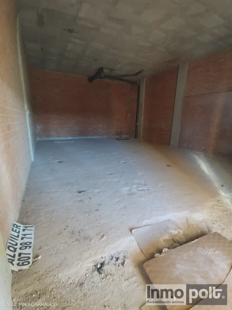 Commercial for rent in Torre-Pacheco - € 700 (Ref: 9782377)