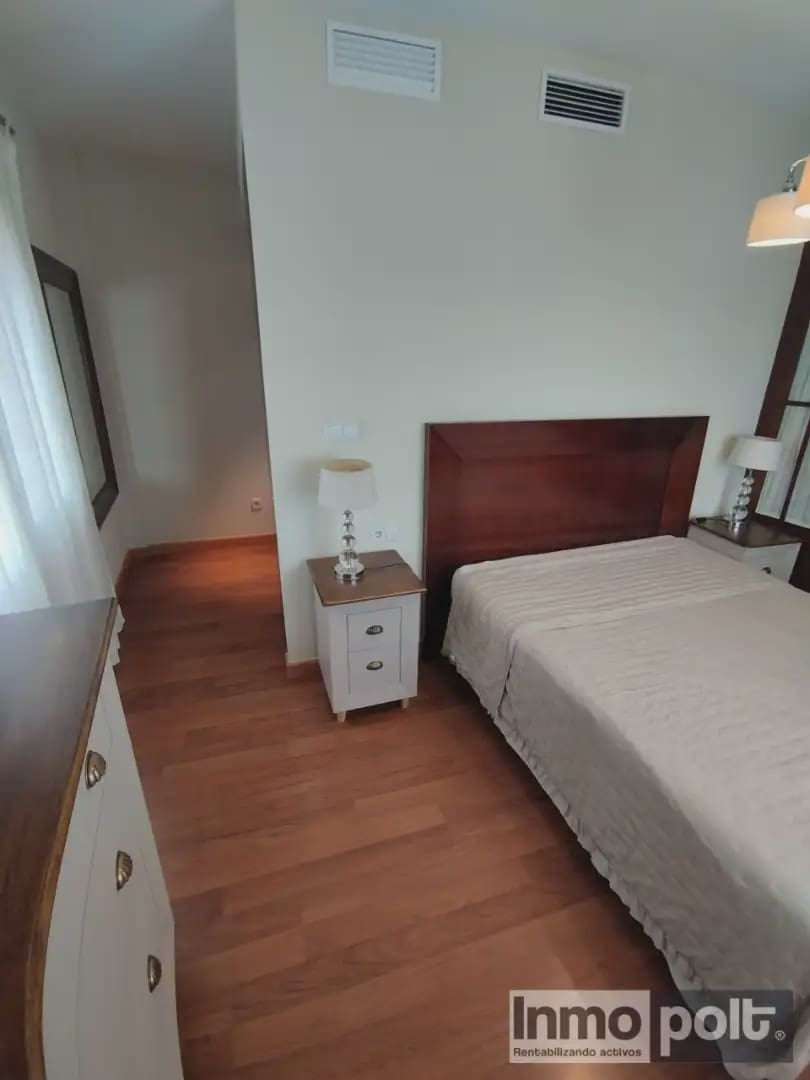 2 slaapkamer Appartement te huur in Los Martinez del Puerto - € 700 (Ref: 9782378)