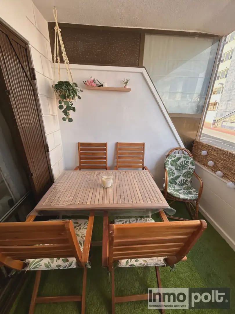 2 slaapkamer Strandappartement te huur in Torrevieja - € 750 (Ref: 9786782)
