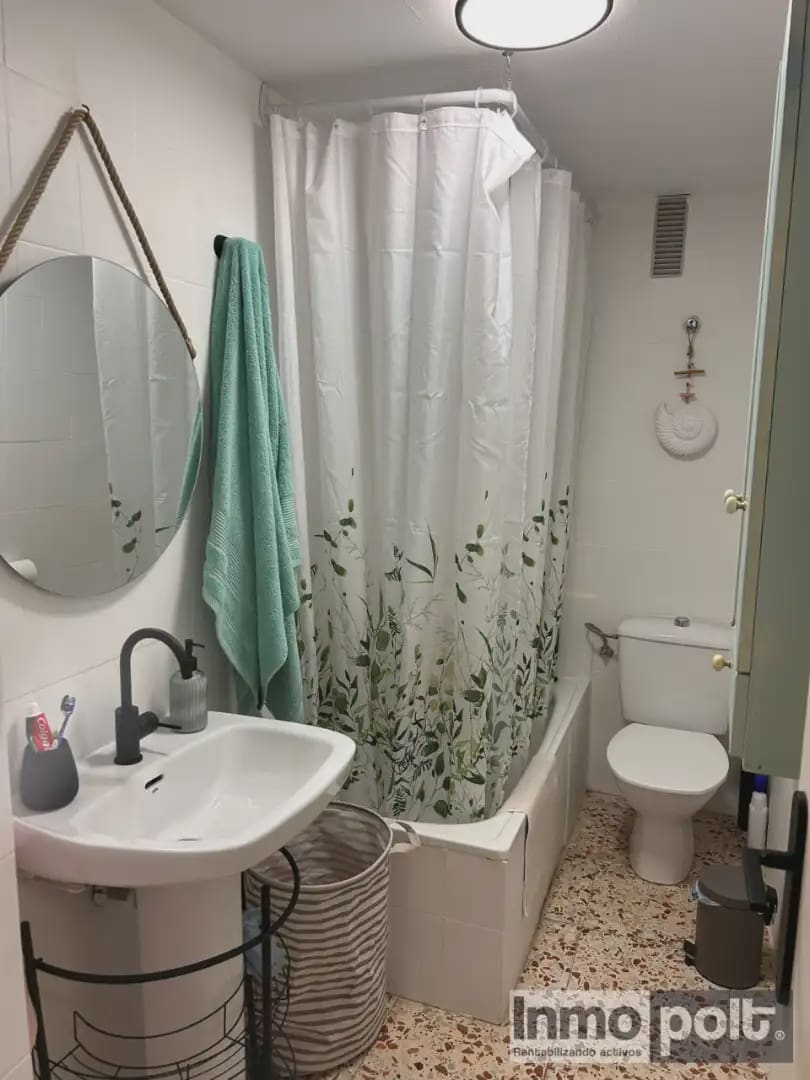 2 slaapkamer Strandappartement te huur in Torrevieja - € 750 (Ref: 9786782)