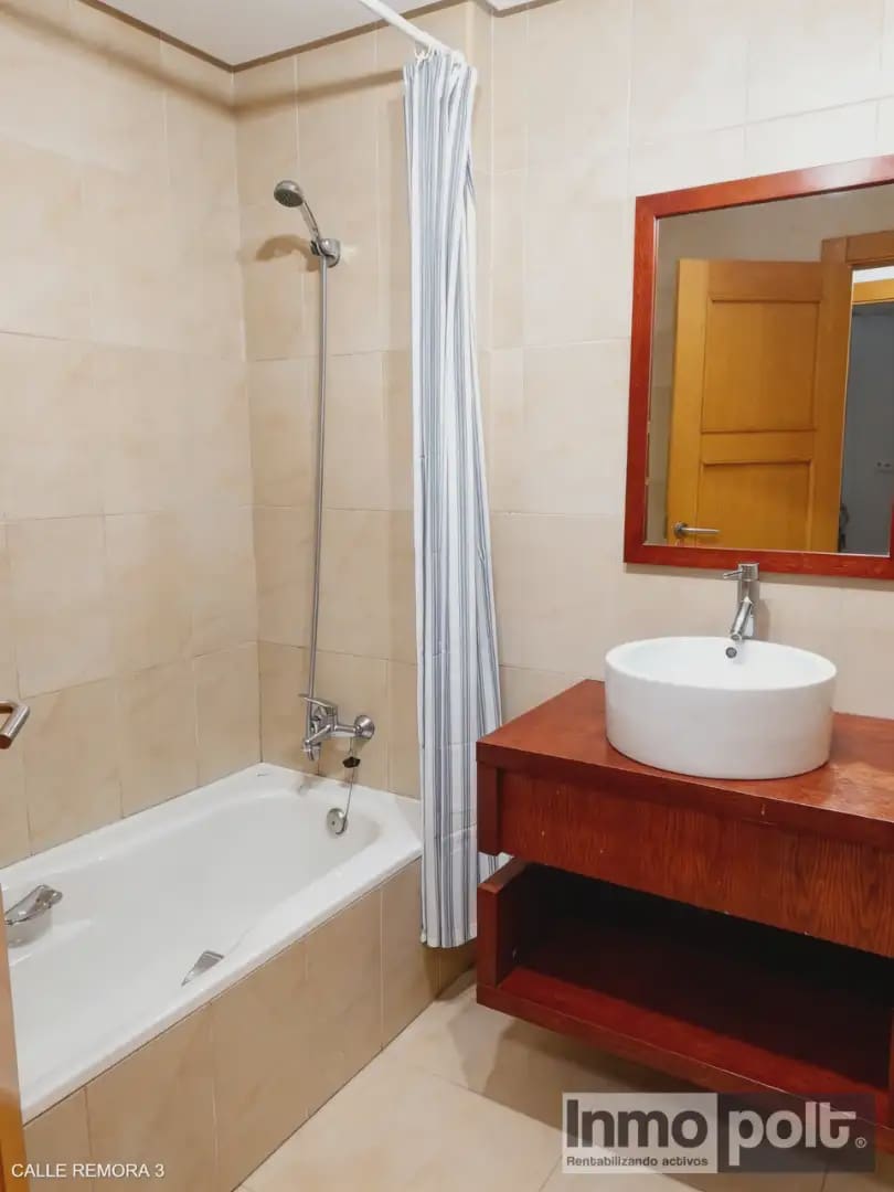 Piso de 2 habitaciones en La Torre Golf Resort en venta con piscina garaje - 125.000 € (Ref: 9802536)