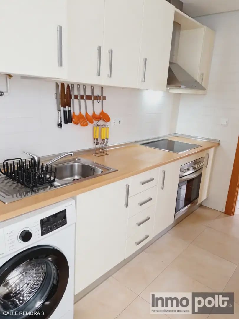 Piso de 2 habitaciones en La Torre Golf Resort en venta con piscina garaje - 125.000 € (Ref: 9802536)