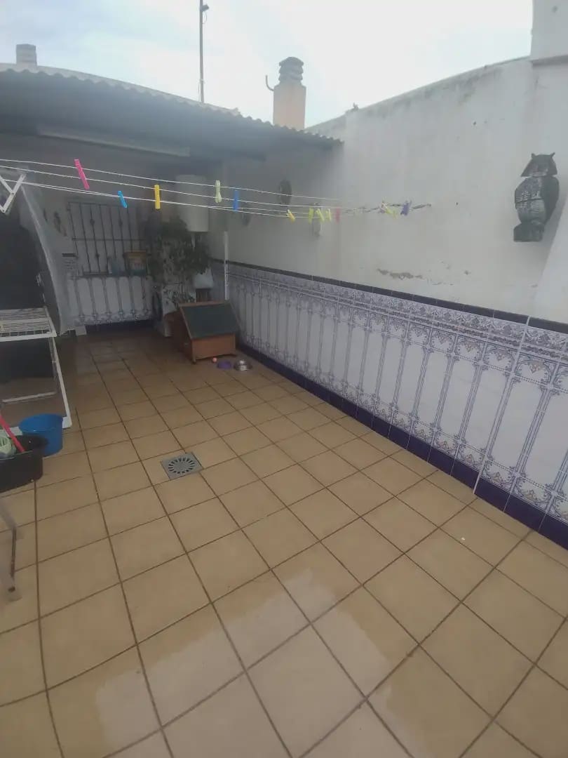 4 bedroom Flat for sale in Torre-Pacheco - € 140,000 (Ref: 9816560)