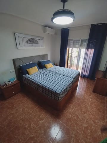 4 bedroom Flat for sale in Torre-Pacheco - € 140,000 (Ref: 9816560)