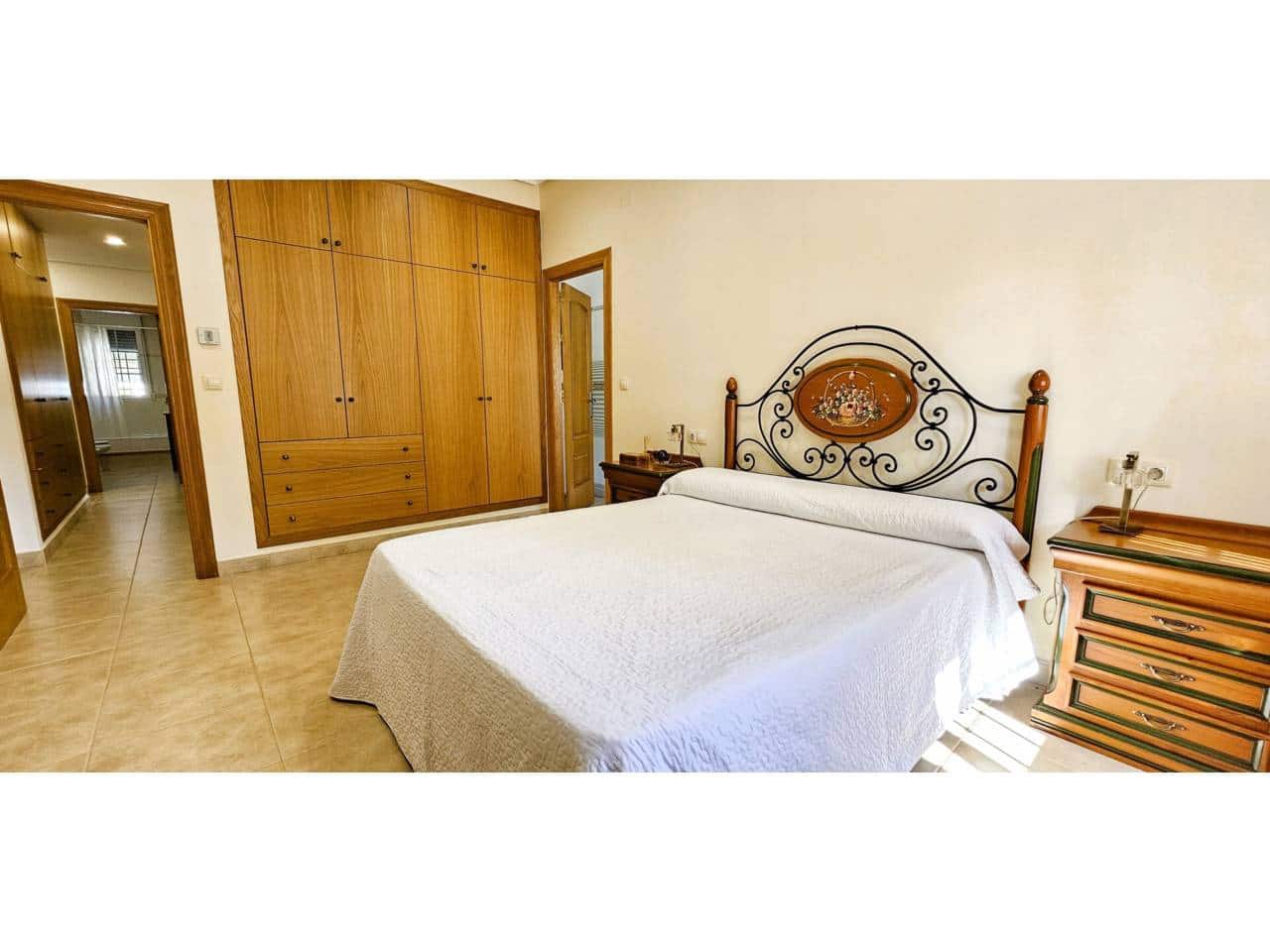 3 Zimmer Villa zu verkaufen in Totana mit Pool Garage - 470.000 € (Ref: 9911374)