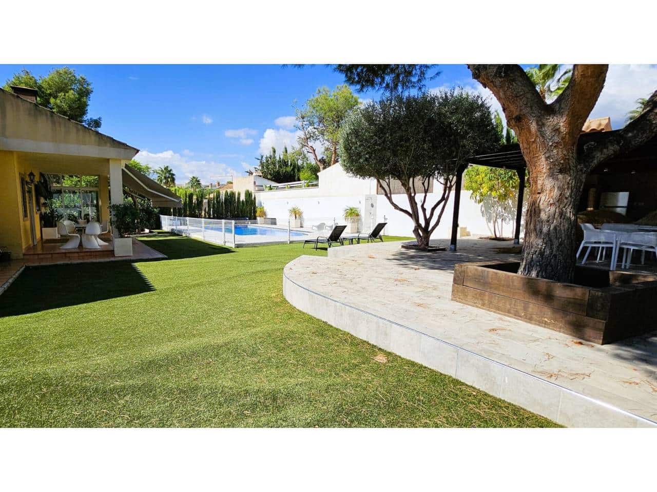 3 Zimmer Villa zu verkaufen in Totana mit Pool Garage - 470.000 € (Ref: 9911374)