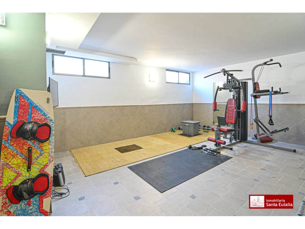 5 sypialnia Willa na sprzedaż w Aledo z basenem garażem - 525 000 € (Ref: 9911376)