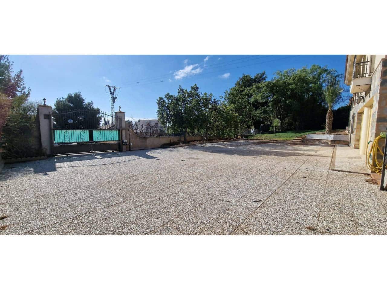 10 Zimmer Villa zu verkaufen in Totana mit Garage - 415.000 € (Ref: 9911379)