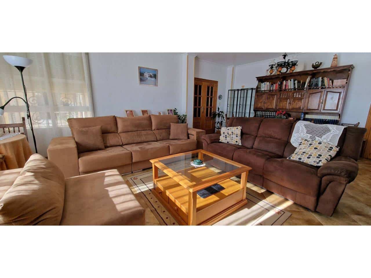 10 Zimmer Villa zu verkaufen in Totana mit Garage - 415.000 € (Ref: 9911379)