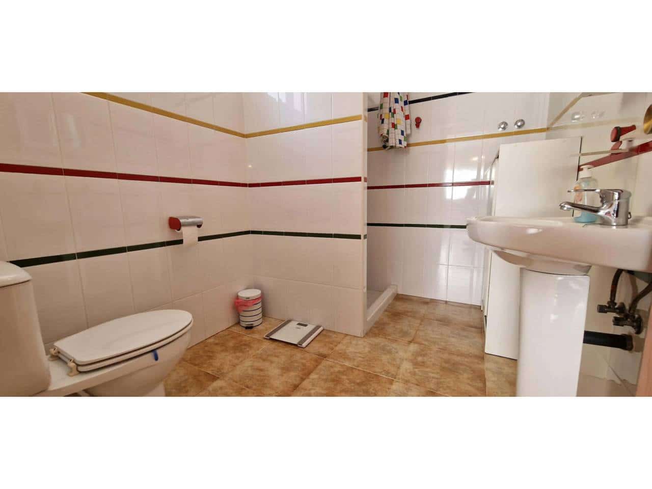 10 Zimmer Villa zu verkaufen in Totana mit Garage - 415.000 € (Ref: 9911379)