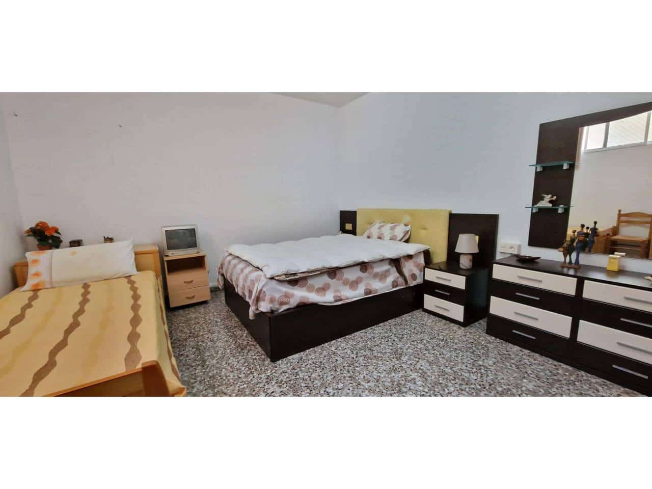 10 Zimmer Villa zu verkaufen in Totana mit Garage - 415.000 € (Ref: 9911379)