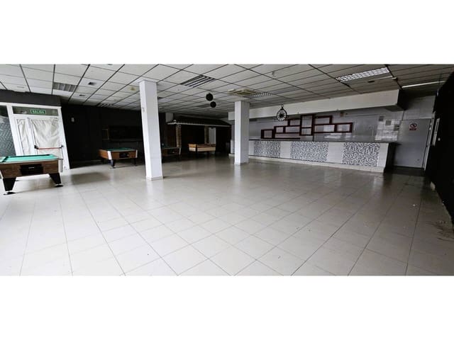 Erhverv til salg i Totana med garage - € 240.000 (Ref: 9911389)