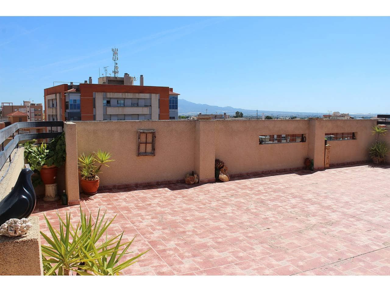 Ático de 4 habitaciones en Totana en venta con garaje - 185.000 € (Ref: 9911392)