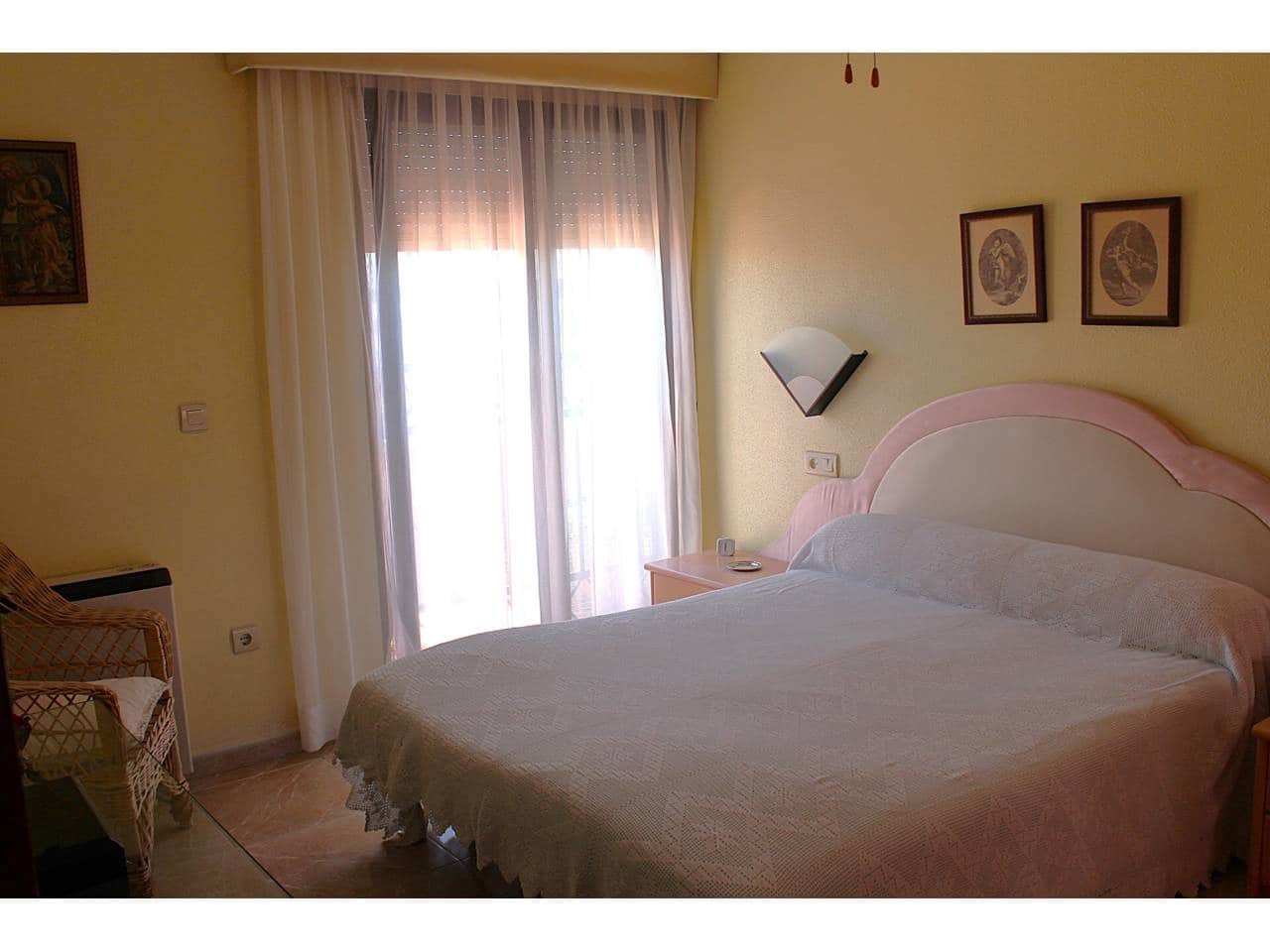 Ático de 4 habitaciones en Totana en venta con garaje - 185.000 € (Ref: 9911392)