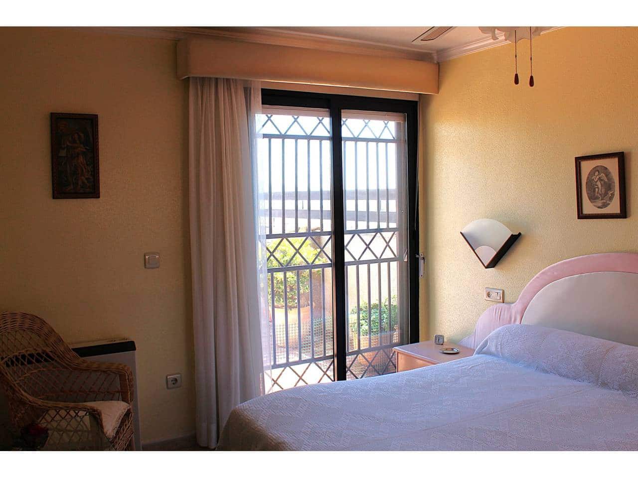 Ático de 4 habitaciones en Totana en venta con garaje - 185.000 € (Ref: 9911392)