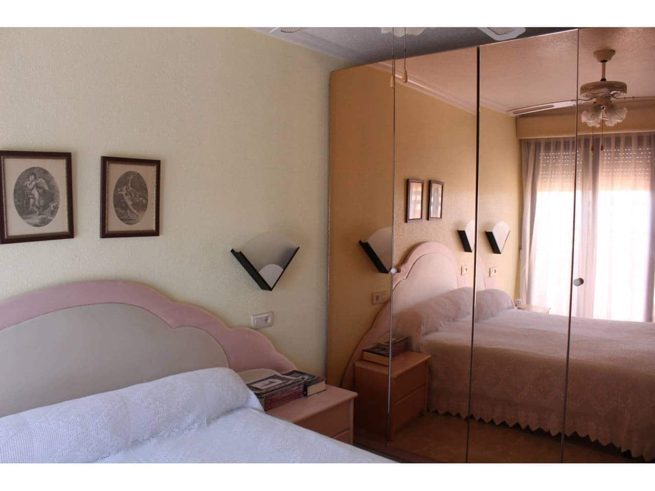 Ático de 4 habitaciones en Totana en venta con garaje - 185.000 € (Ref: 9911392)