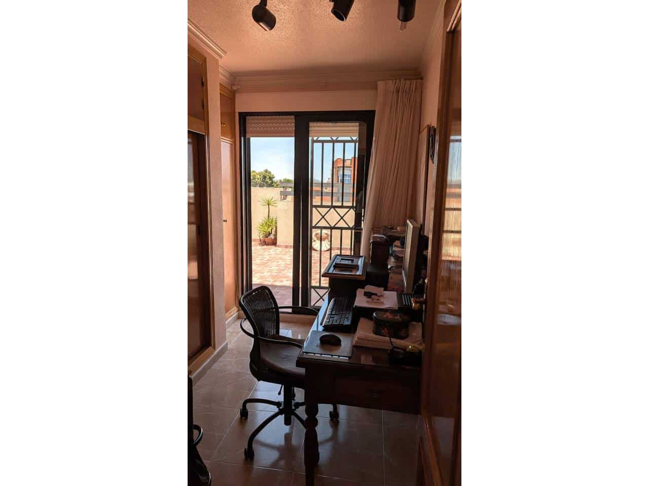 Ático de 4 habitaciones en Totana en venta con garaje - 185.000 € (Ref: 9911392)