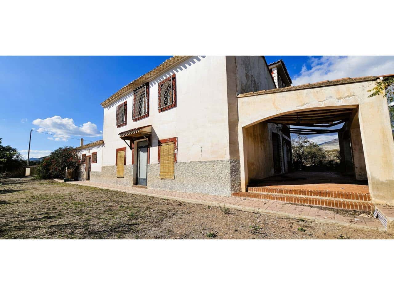 5 soveværelse Finca/Landehus til salg i Totana med swimmingpool garage - € 275.000 (Ref: 9911398)